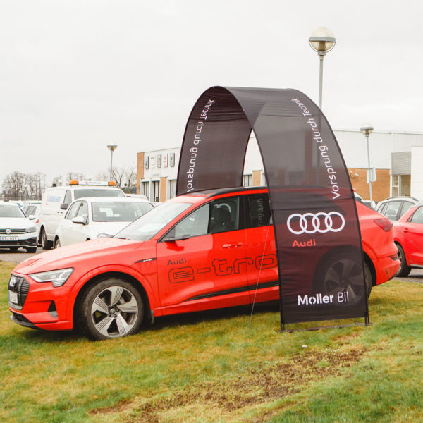 Hybrid / Outdoor Bannerbow (Audi)