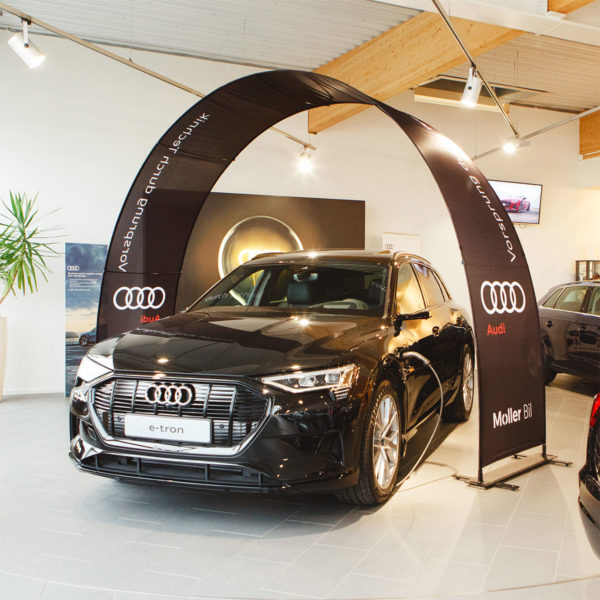 Hybrid / Outdoor Bannerbow (Audi)