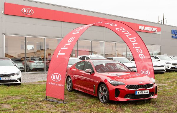 Bannerbow for Kia Showrooms