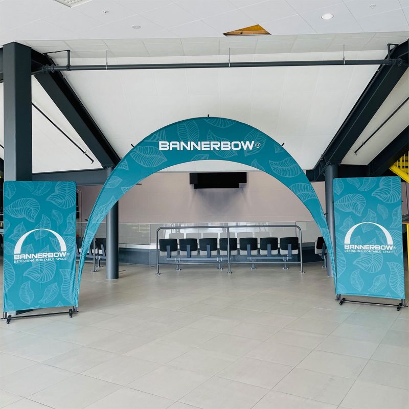 Bannerwalls x 2 (with Arch Flag)